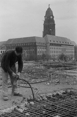 Dresden. Abriß von Ruinen zur Schaffung von Baufreiheit an der Waisenhausstraße
