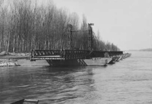 Pontonbrücke bei Leimersheim/Rhein