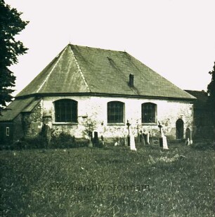 Kuddewörde (Kreis Herzogtum Lauenburg): Kirche und Friedhof