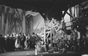 Szenenbilder aus der Oper "Jenufa" von Leos Janácek an der Deutschen Staatsoper Berlin, mit Christel Goltz und Erich Witte in den Hauptrollen