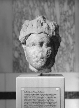 Kopf der Athena Parthenos