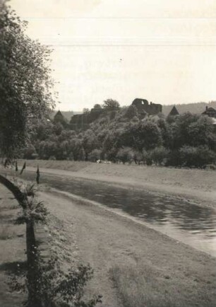 Elsterberg, Burgruine Elsterberg. Ansicht über die Weiße Elster