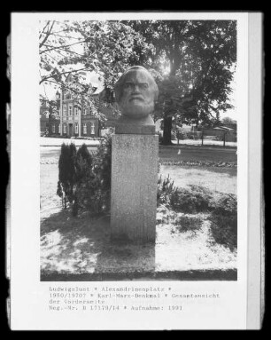 Karl-Marx-Denkmal
