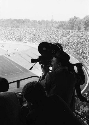 Fußballspiel KSC : VfB Stuttgart im Wildparkstadion.