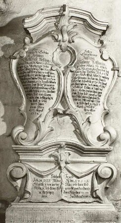 Grabdenkmal des Pastor primarius Johann Gottfried Lessing und seiner Frau