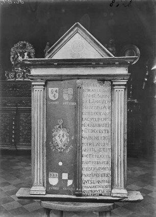 Grabmal der Äbtissin von Lannoy (gestorben 1495)