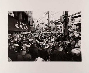 Tokyo, Demonstration nahe der koreanischen Botschaft