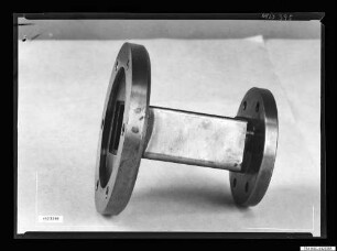 Getter-Ionenpumpe, Bild 1; Foto 1964