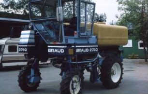 Fotografie: Traktor, Trägerfahrzeug, Gülleausbringung