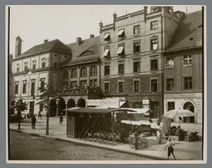 Niederschlesien. Schweidnitz. Innerer Ringteil mit Rathaus und Stadttheater