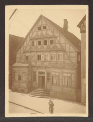 Krumme Straße 20, Haus Malermeister & Glaser Helle, heute VHS. Detmold. Krumme Straße