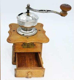 Kaffemühle C.A. Lehnartz, mit externem Einfülltrichter