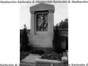 Beichel, Friedrich. Familiengrab Beichel