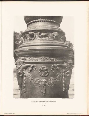 Kandelaber vor dem Brandenburger Tor, Berlin: Detail (aus: Neubauten der Stadt Berlin, Bd. IV, 1905)