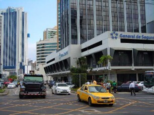 Panama-City - Hochhäuser im Geschäftsviertel : Eine Geschäftsstraße im Bankenviertel. Aufgenommen am 14. September in Panama-City