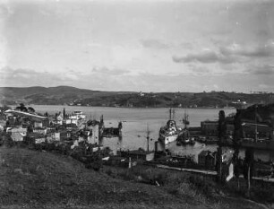 Bucht : Westlicher Blick auf eine Bucht nördlich von Istanbul am Bosporus.