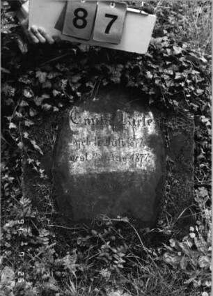 Grabstein 87 [Hahn S. 70 Grab-Nr. K12]