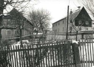 Dresden-Schönfeld-Weißig-Malschendorf, Am Spritzenberg 5/6. Ehemaliges Gehöft (1801/1900). Giebelansicht