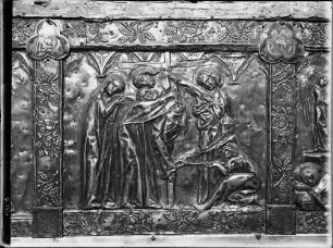 Reichenau Mittelzell Kloster Marienmünster Schatzkammer Reliquienschrein des Heiligen Marcus (1303/1305), gestiftet von König Albrecht von Habsburg Kreuzabnahme