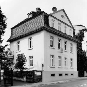 Wohnhaus und Gartenhaus; Alsfeld, Alicestraße 15