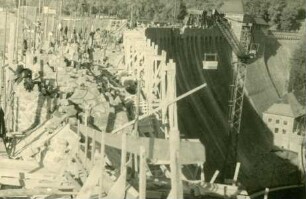 Zerstörte Edertalsperre, 1943
