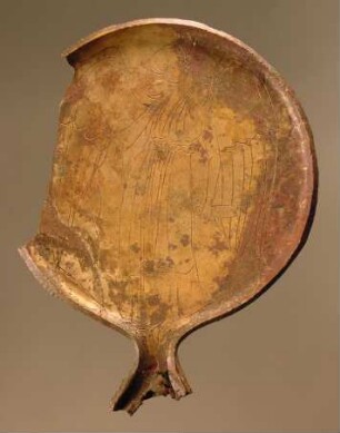 Etruskischer Spiegel (Fragment): geflügelte Göttin mit Schminkbüchse
