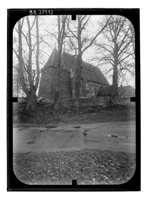 Bölkow-Kirch Rosin (Mühl Rosin-Kirch Rosin). Kirche (um 1270/1280 beg.). Ansicht von Südwesten