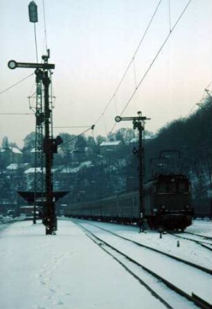Gäubahn Stuttgart West Lok 144 022 Ausfahrsignal Gleis 3
