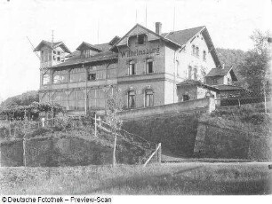 Niederwartha (Dresden-Niederwartha), Friedrich-August-Straße 60. Gasthaus "Wilhelmsburg". Elbseite