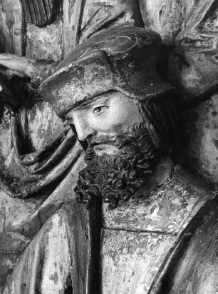 Schnitzaltar aus Sankt Georg mit Heiliger Sippe : Schnitzaltar aus Sankt Georg mit Heiliger Sippe. Holz, geschnitzt (um 1525/1530). Detail mit männlicher Assistenzfigur. Klagenfurt: Bischöfliches Diözesanmuseum Klagenfurt