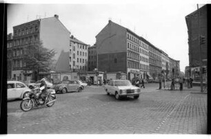 Kleinbildnegativ: Ruinengrundstück, 1976