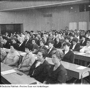 Stadtverordnetensitzung Dresden im Plenarsaal des Rathauses