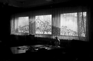 Bukarest: [Haus] Bazanella, Fenster im Wohnzimmer