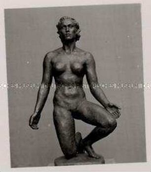 Berlin, Bildhauer Professor Georg Kolbe, Figur "Beatrix"