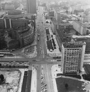 Karl-Marx-Allee (Brückenstraße) in Chemnitz : Blickrichtung Nordwesten