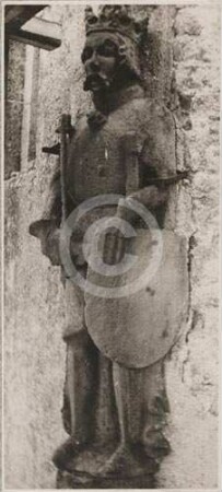 Eckfigur am Rathausturm Jauer