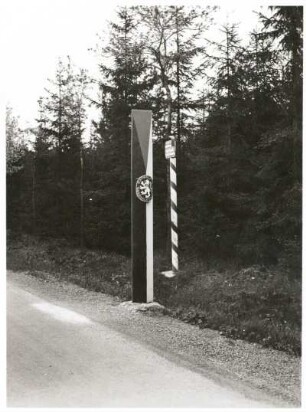 Tschechischer Grenzpfahl an der sächsisch-böhmischen Grenze