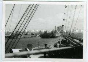 Pier 86, Anlegestelle des Hochseepassagierdampfers "Columbus" in New York City