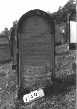 Grabstein 140