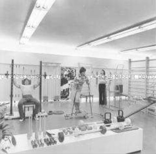 Ausstellung von Fitnessgeräten auf der Interscola in Leipzig