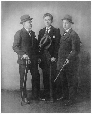 Fotografie dreier Männer