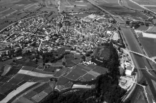 Riegel: Ortsansichten mit Brauerei, von Osten - Süden, Zusammenfluss; Alte Dreisam, [Dreisam] und Elz