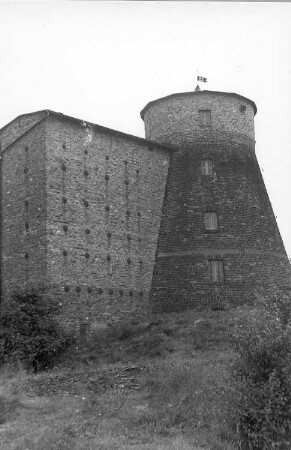 Turnow-Preilack-Turnow. Turmholländer, ursprünglich aus Holz, nach Brand massiv wieder aufgebaut (Aufnahme Erwin Scholz, Uhsmannsdorf)