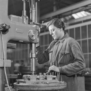 Stationäre Bohrmaschine bei Borgward