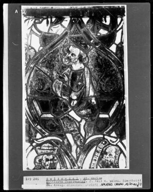 Mittleres Chorfenster mit Szenen aus dem Leben Jesu und Königs- und Prophetenreihe — Mittlere Fensterbahn mit Königen und Propheten — König aus dem Stammbaum Christi