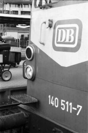 Freiburg: E-Lok Nummer 140 511-7