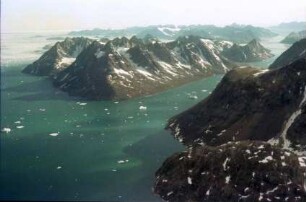 Kulusuk: Flug über die Küstenfjorde und Gletscher, Fjorde von oben