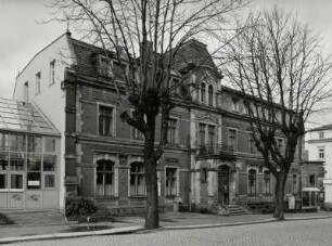 Neustadt in Sachsen, Bahnhofstraße 36. Postamt (1891). Straßenansicht