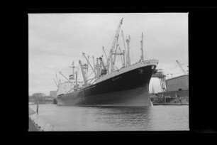 Bavaria (1965), Frachtschiff (reefer), HAPAG, Hamburg, Bau-Nr. 846