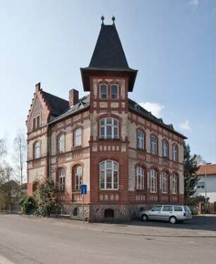 Ehemalige Schule; Hungen, Taunusstraße 14